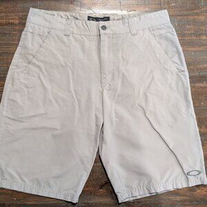 Oakley Take 2.5 Golf Short - Light Grey/Bone color - Size 34